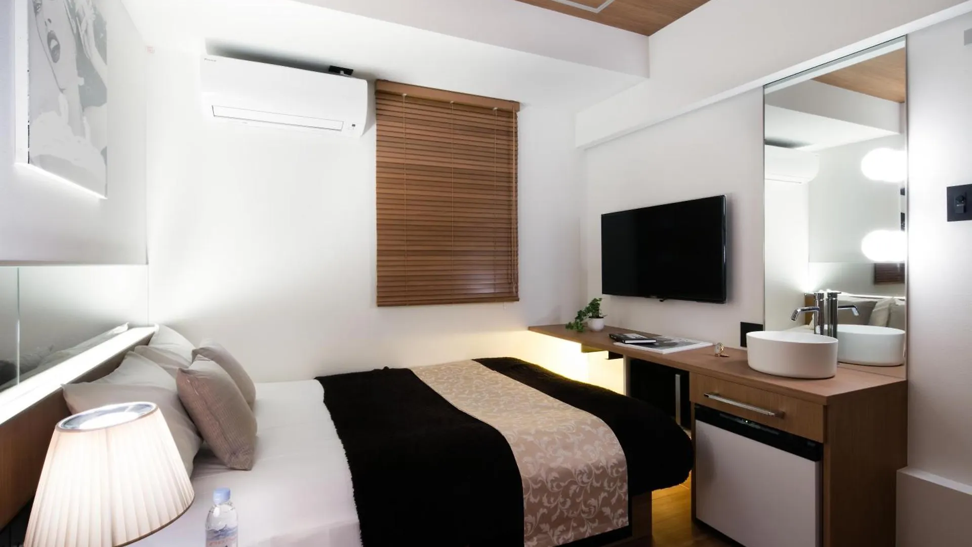 Love hotel Hills Hotel Gotanda Tokyo